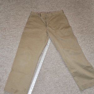 Eddie Bauer Men's Sturdy Khaki Pants 33 x 30